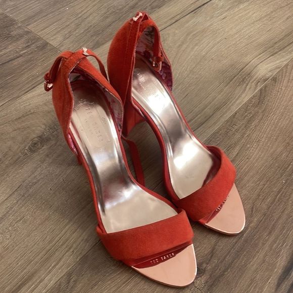 Ted Baker Phanda Orange Suede Block Heels - Picture 3 of 7